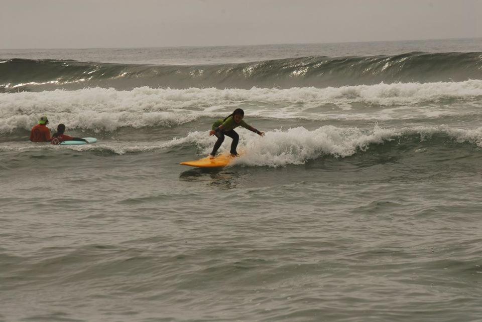 شقة Furadouro Surf Camp أوفار المظهر الخارجي الصورة