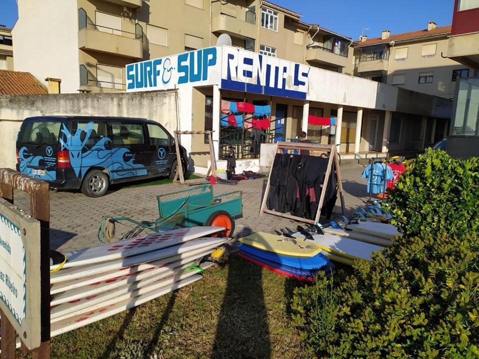 شقة Furadouro Surf Camp أوفار المظهر الخارجي الصورة